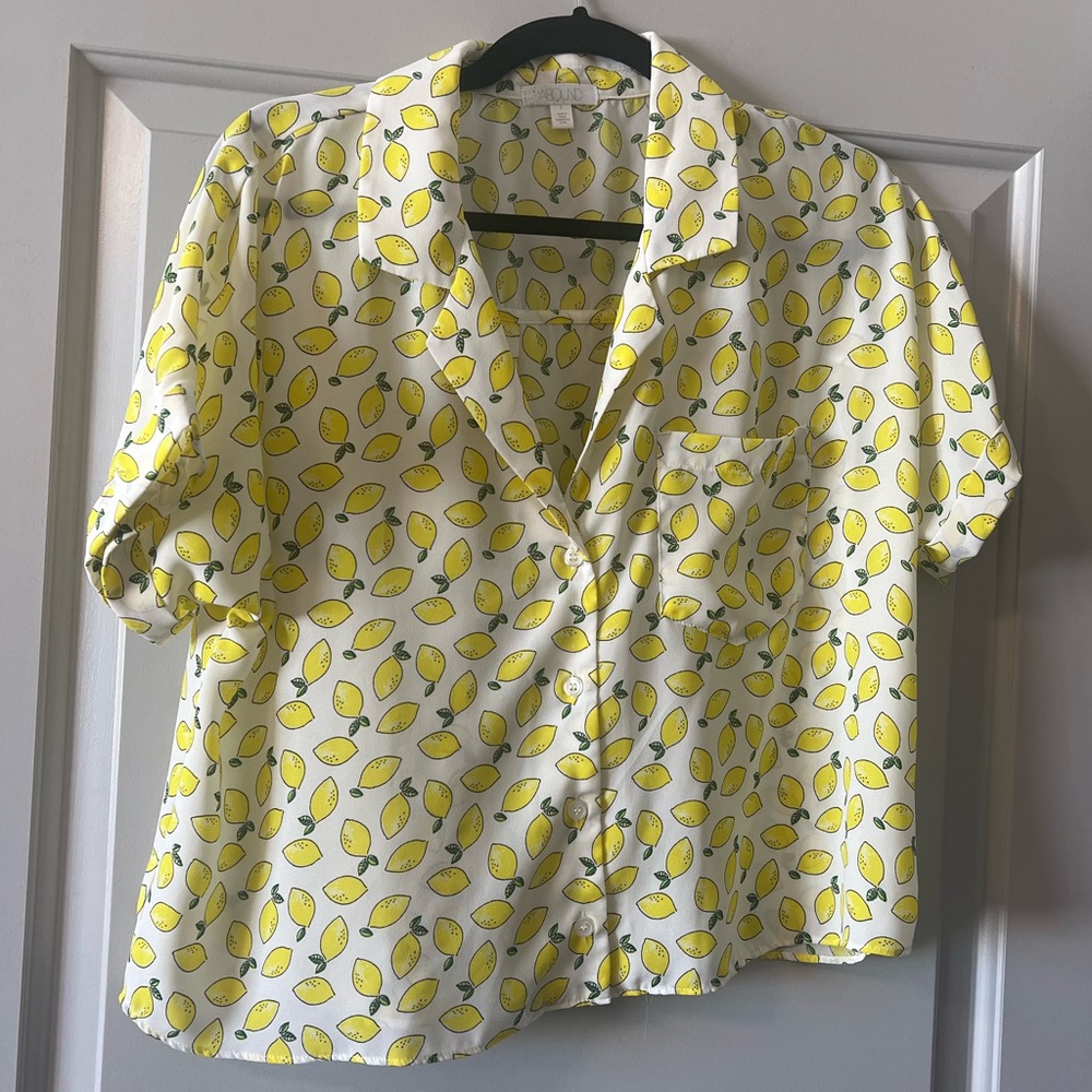 Abound Lemon Print Cropped Button Down T-Shirt Size Small
